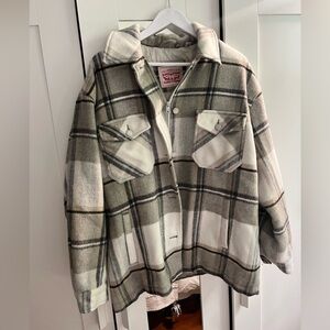 Levi’s oversized shirt jacket